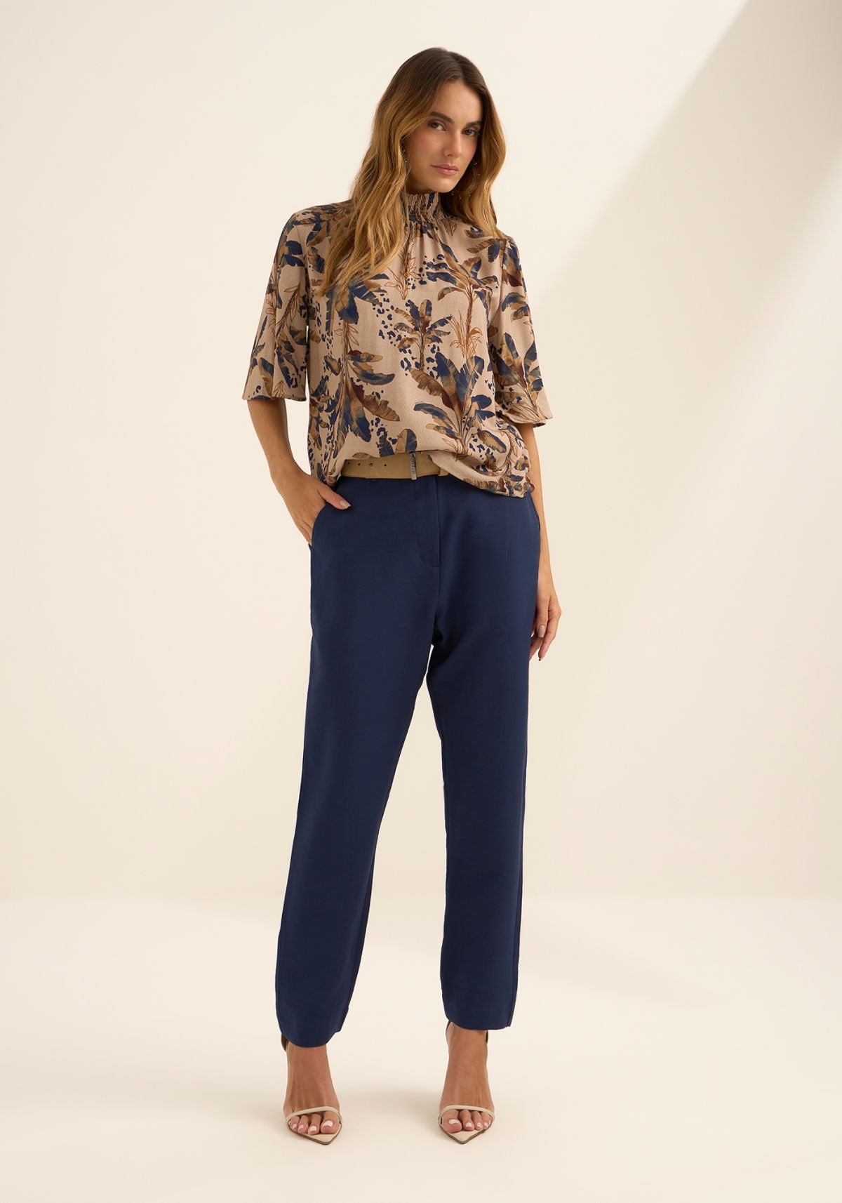 Blusa De Mangas Amplas Com Gola Lez A Lez Feminino 9497E