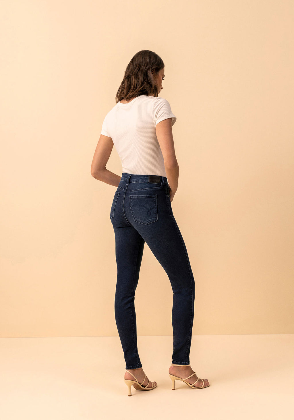 Calça Jeans Skinny Com Elastano E Cintura Alta
