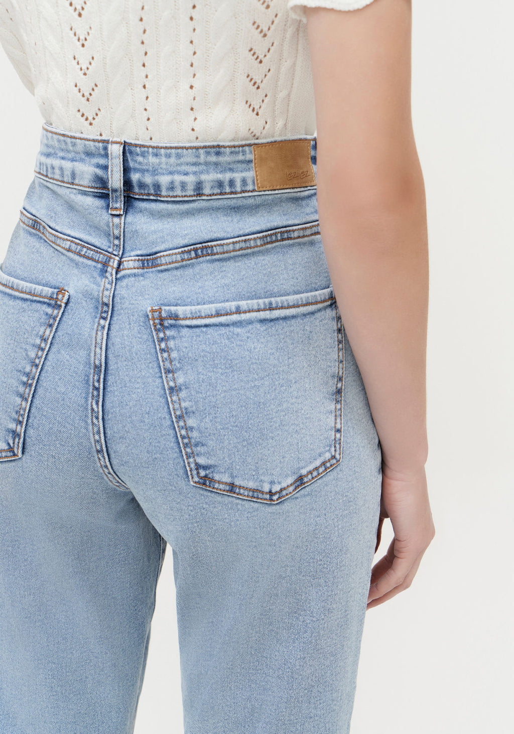 Calça Jeans Mom Comfort Cropped Lez A Lez Feminino 2697L