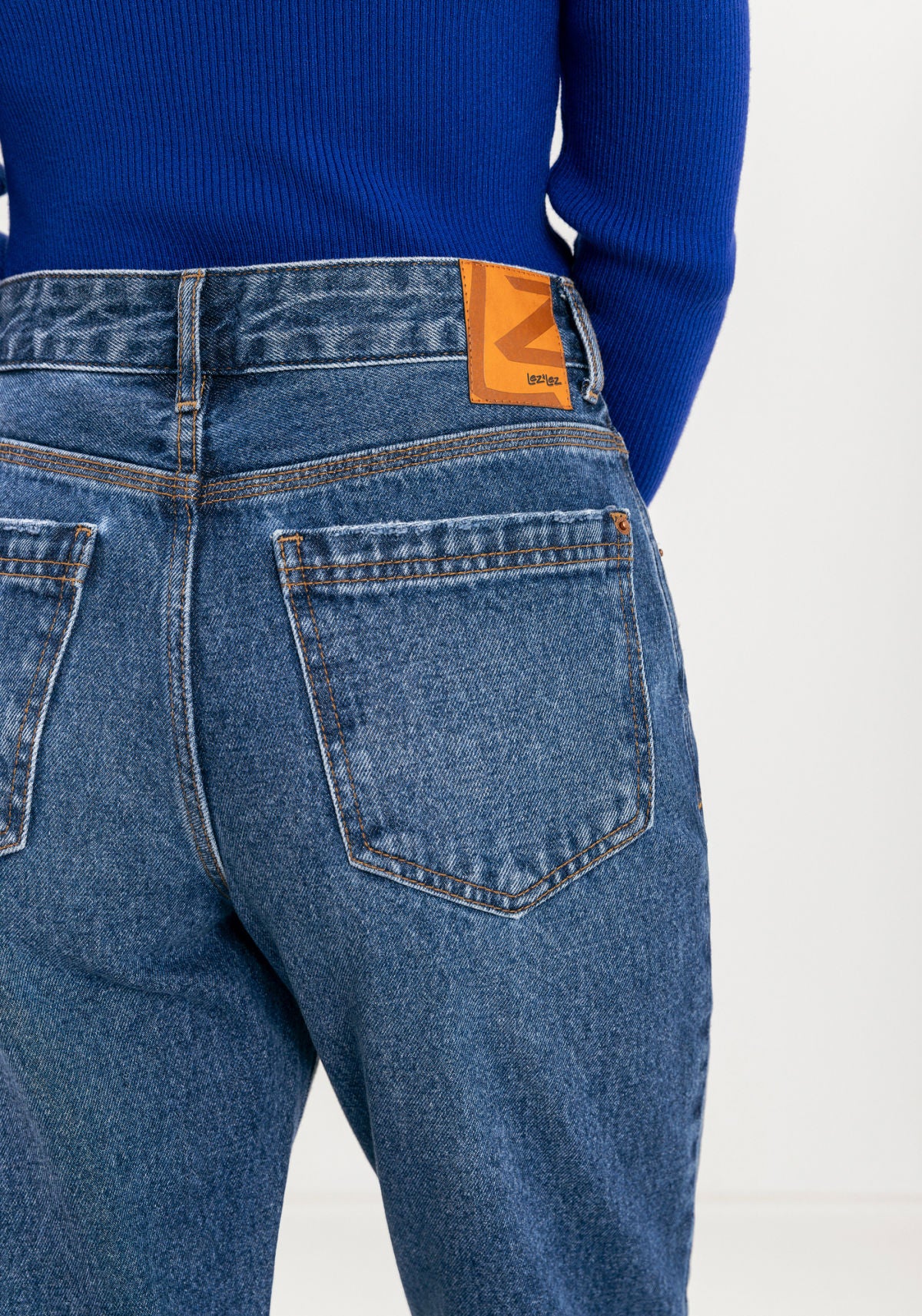 Calça Mom Jeans Com Cintura Alta Lez A Lez Feminino 1527E
