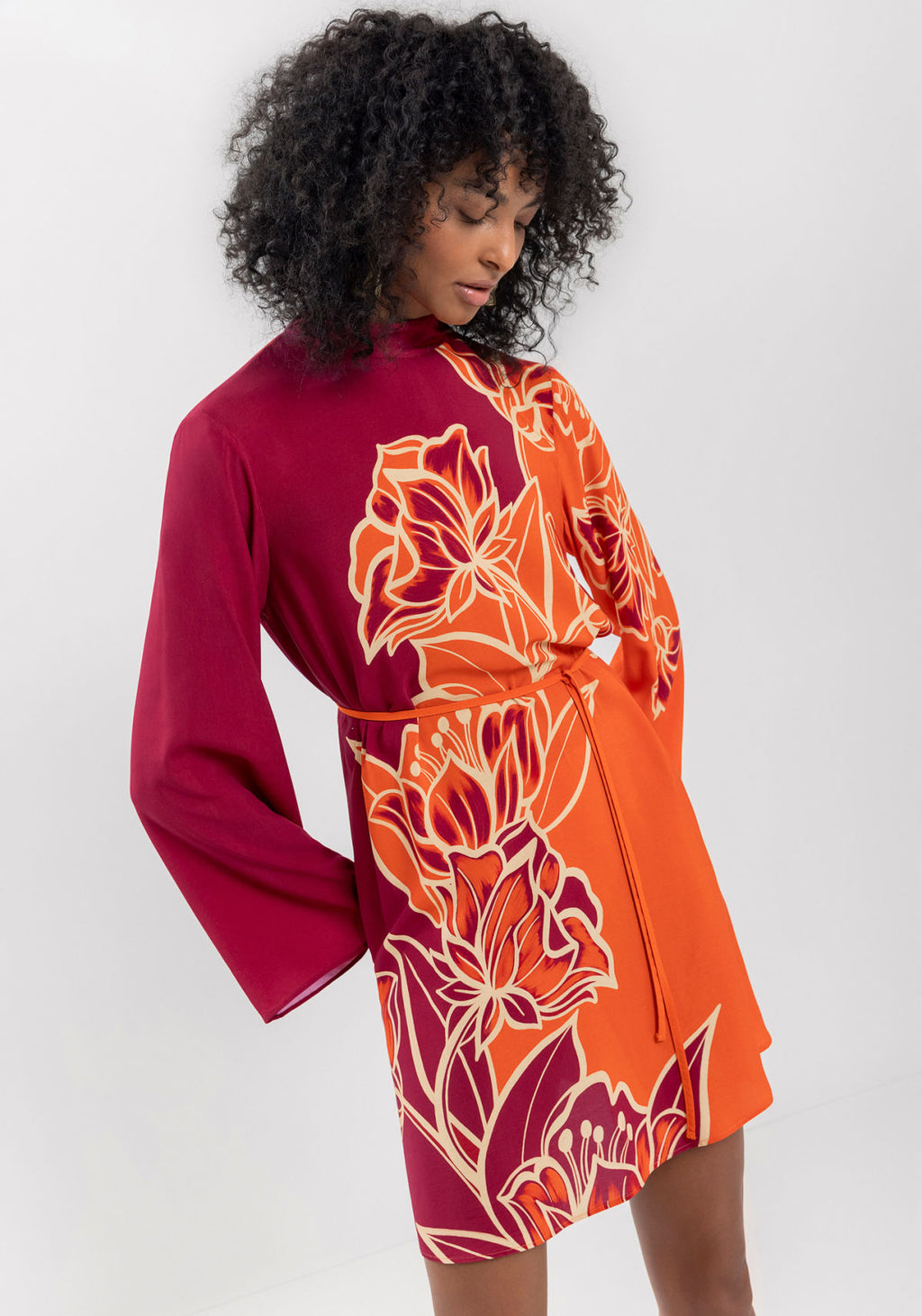 Vestido Curto Estampado Com Mangas Lez A Lez Feminino 7515E