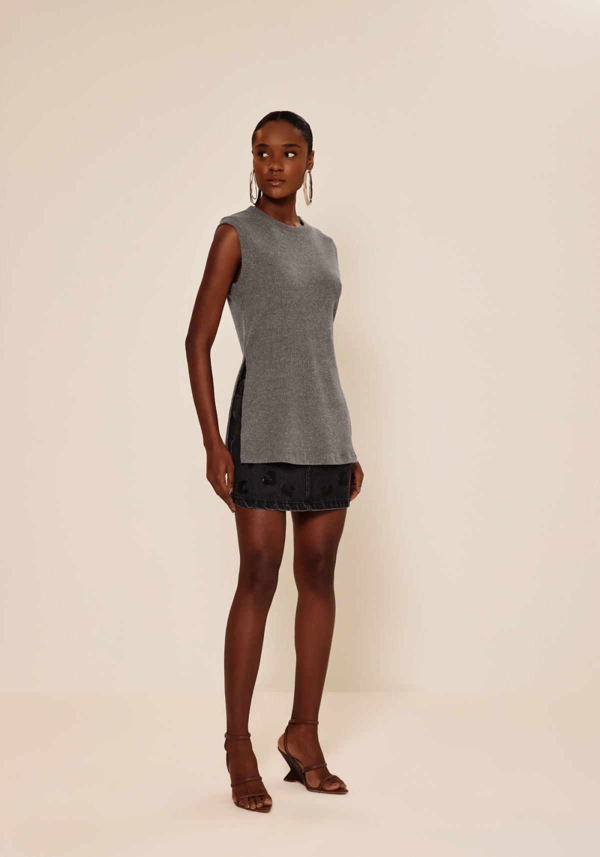Blusa Colete Alongada Em Malha Lez A Lez Feminino 7898E