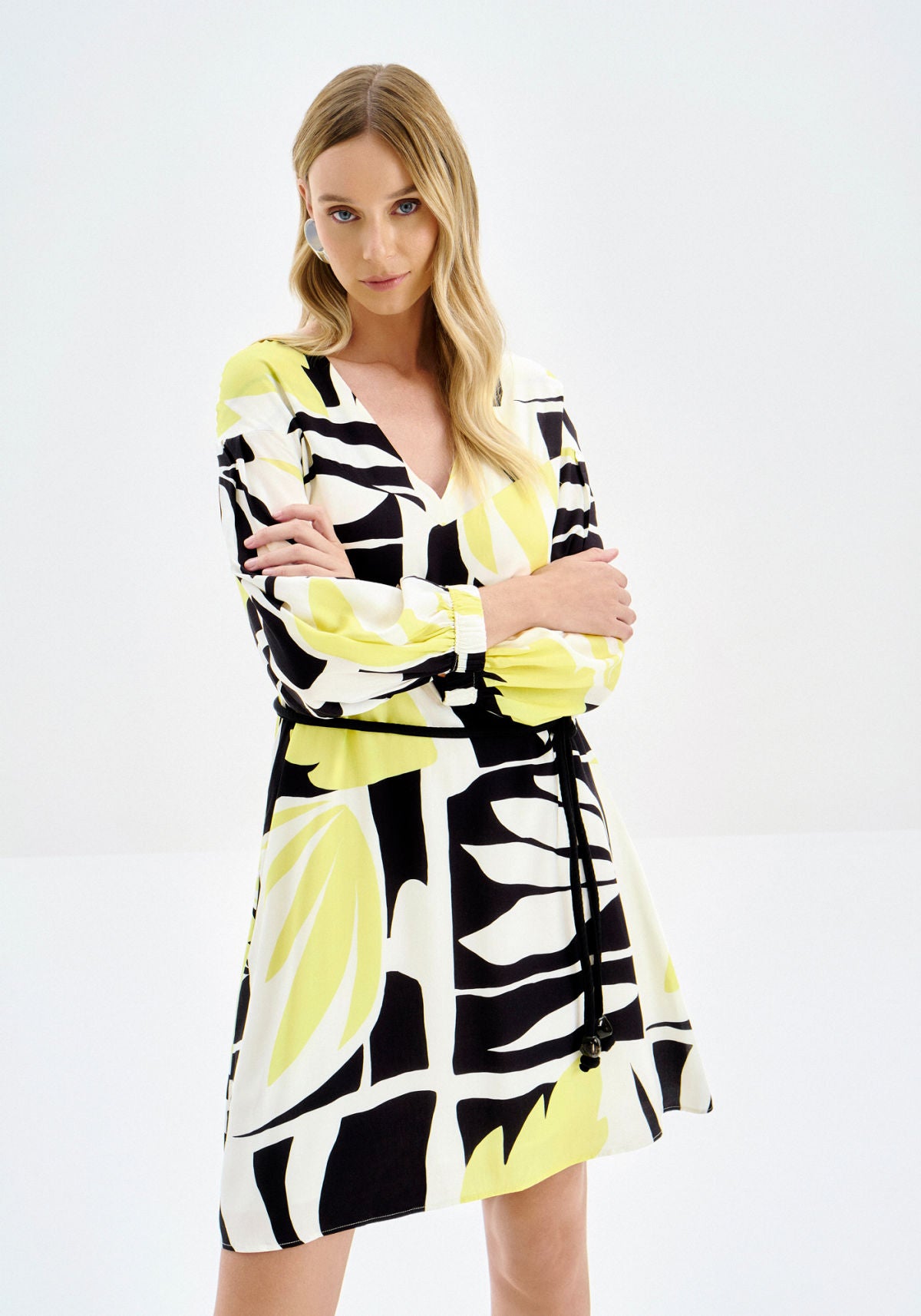 Vestido Curto Manga 3/4 com Cinto Lez a Lez Feminino 6942L