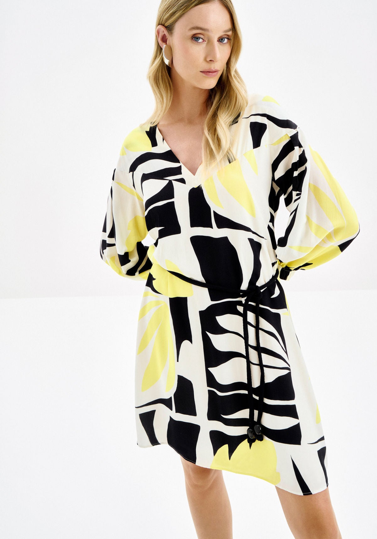 Vestido Curto Manga 3/4 com Cinto Lez a Lez Feminino 6942L