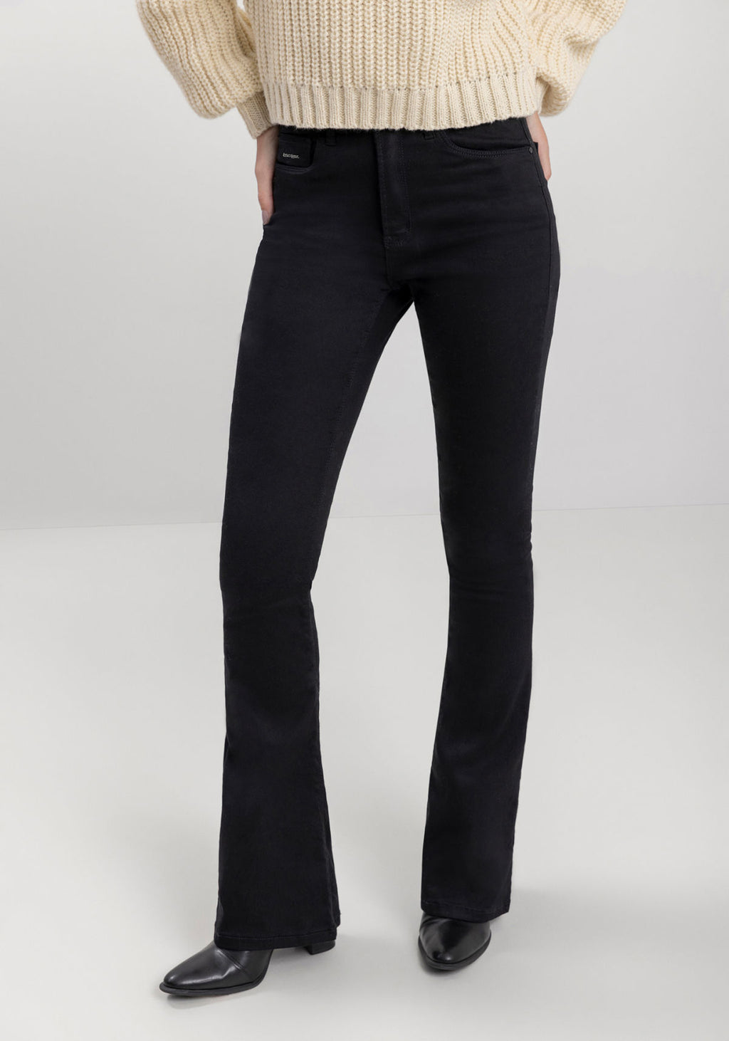 Calça Flare Boot Cut Em Sarja Lez A Lez Feminino 7893L