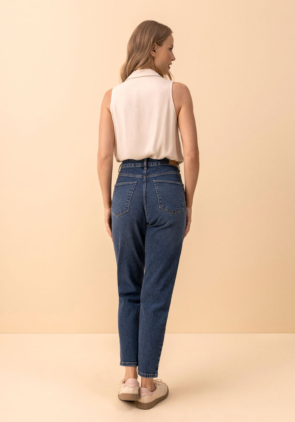 Calça Jeans Mom Comfort Com Cintura Lez A Lez Feminino 2266E