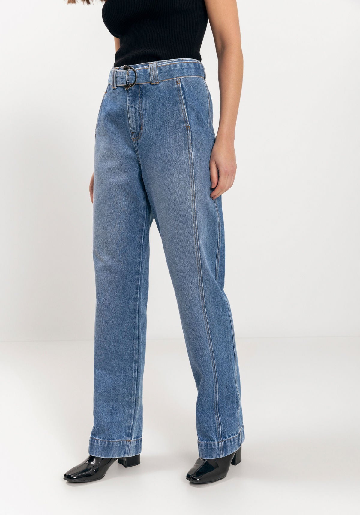 Calça Reta Jeans Com Cinto Lez A Lez Feminino 1541E