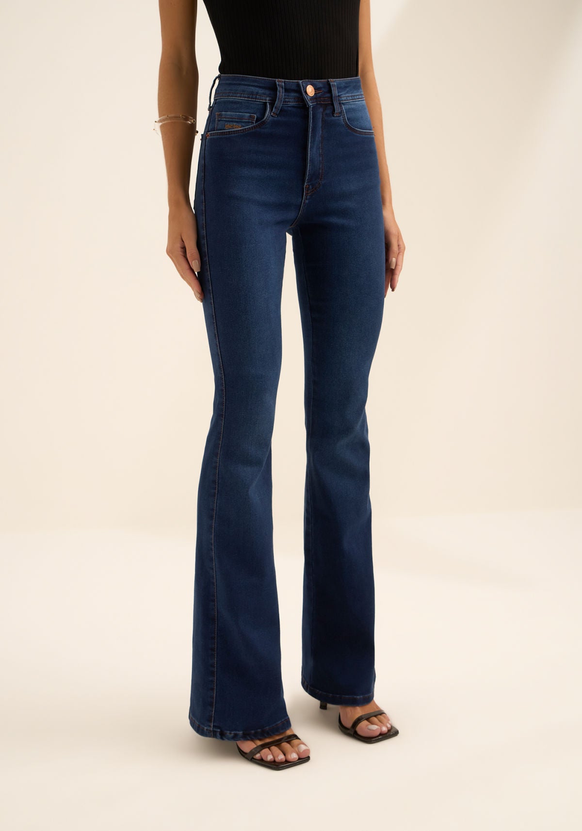 Calça Flare Jeans Com Cintura Alta Lez A Lez Feminino 9365L