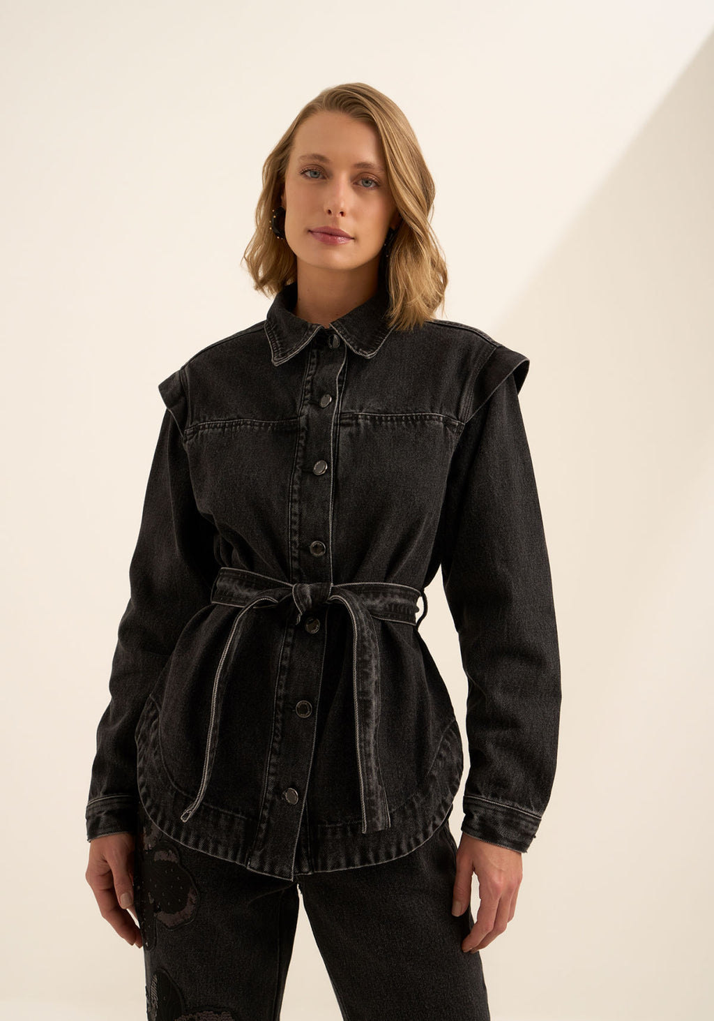 Jaqueta Jeans Com Bordados E Faixa Lez A Lez Feminino 1662E