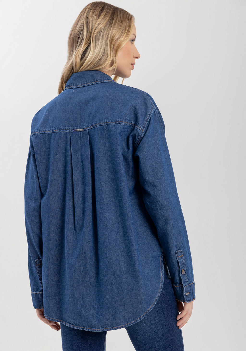 Camisa Jeans Alongada Com Mangas Lez A Lez Feminino 0826E