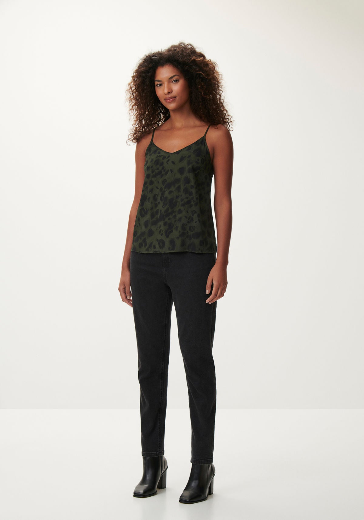 Blusa em Viscose com Decote V Lez a Lez Feminino 5006L
