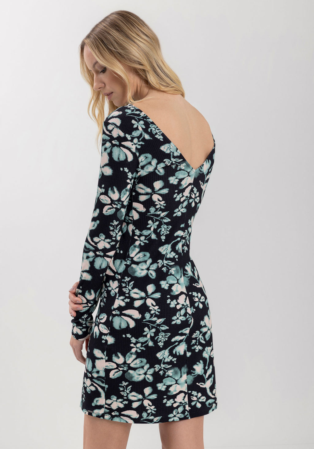 Vestido Curto Estampado De Mangas Lez A Lez Feminino 7551E