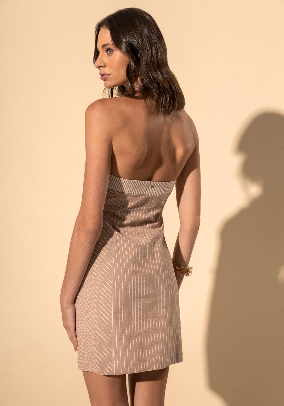 Vestido Curto Listrado Com Decote Lez A Lez Feminino 5175E