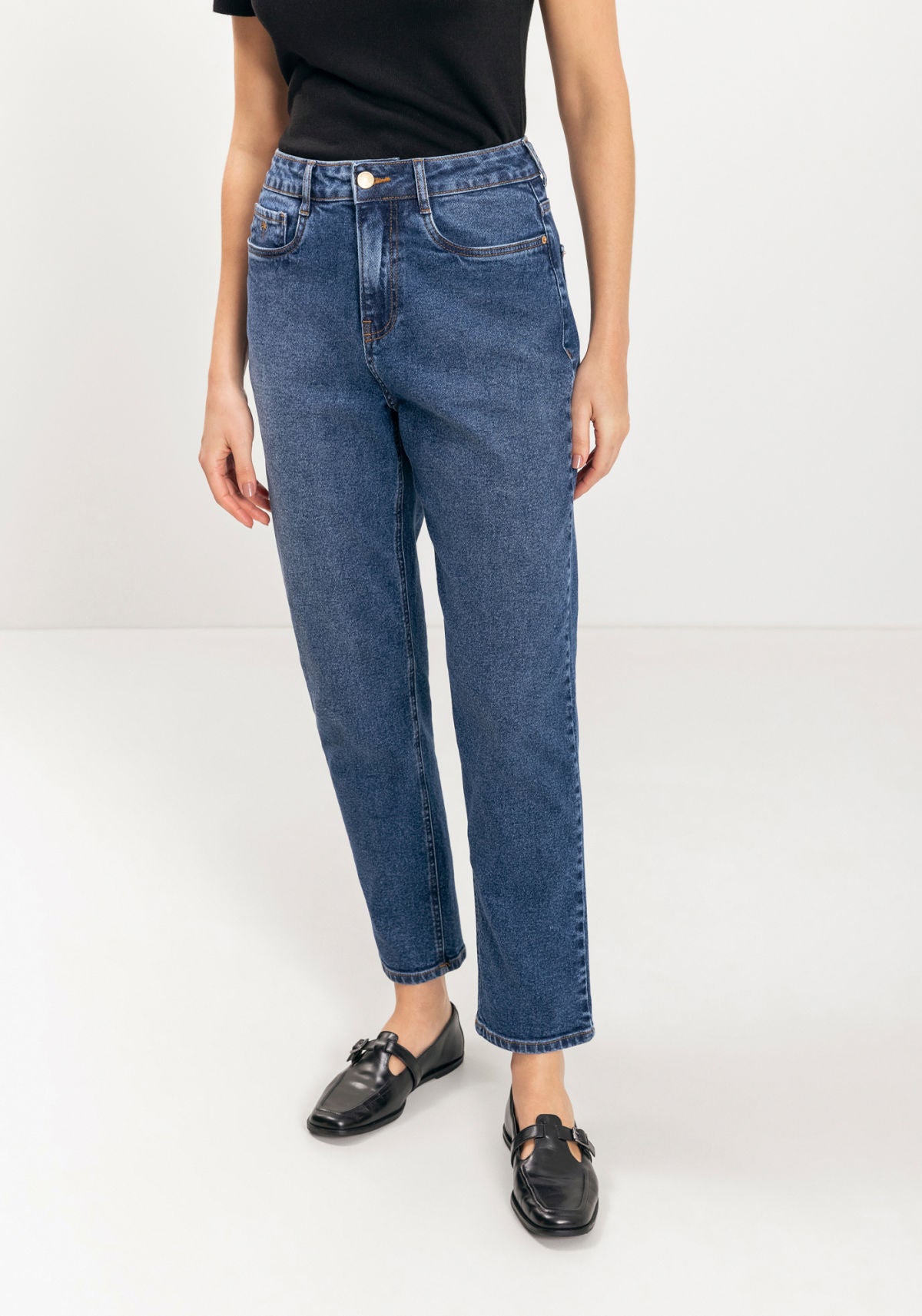 Calça Jeans Mom Comfort Com Cintura Lez A Lez Feminino 0765E