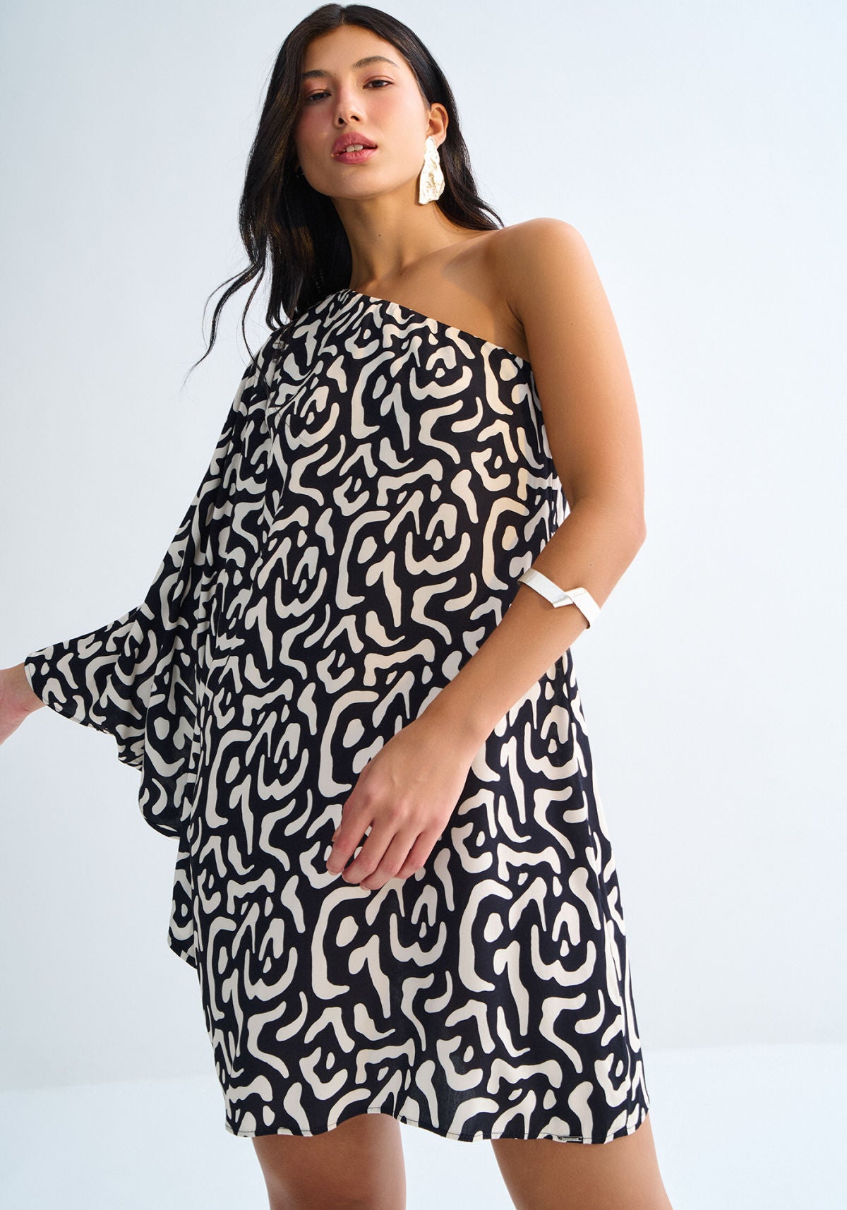 Vestido Curto Amplo Um Ombro Só Lez A Lez Feminino 3223E