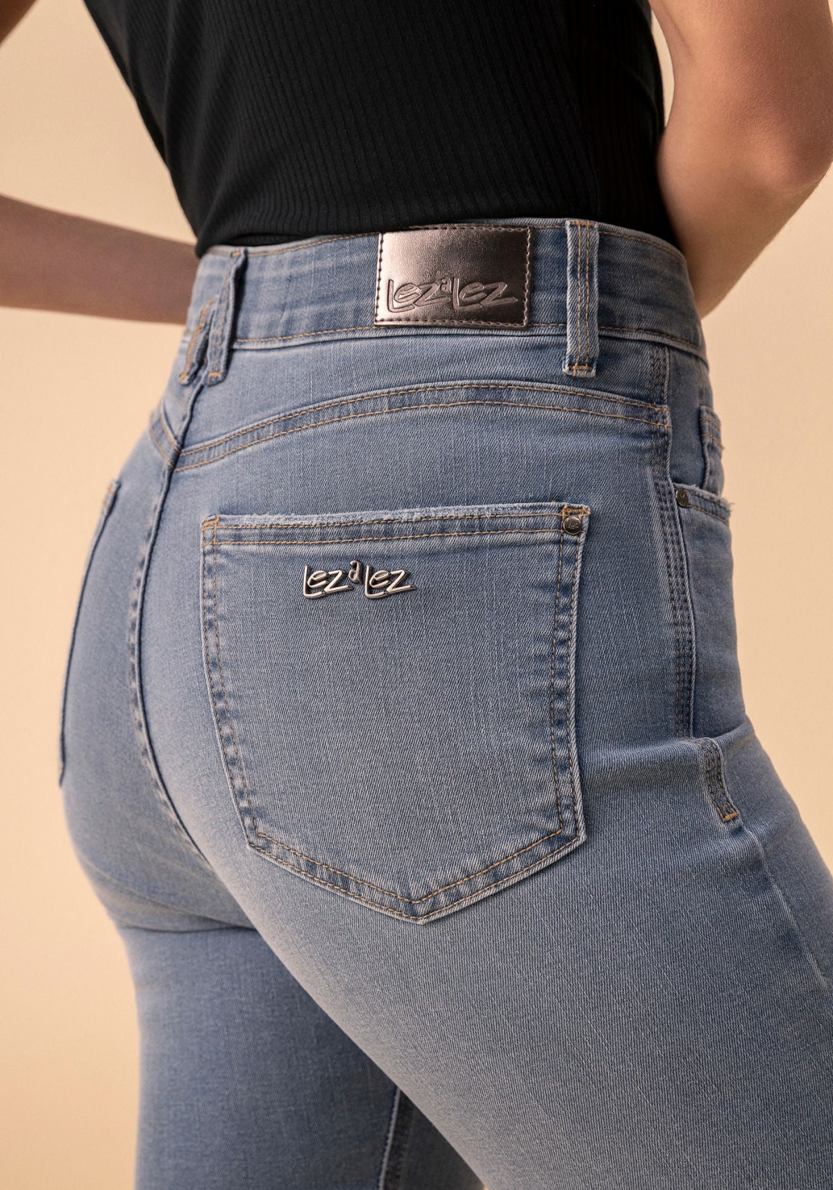 Calça Jeans Skinny Com Cintura Alta Lez A Lez Feminino 2370E
