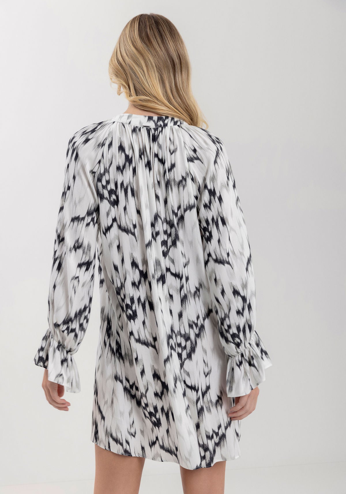 Vestido Curto Estampado Em Viscose Lez A Lez Feminino 7278E