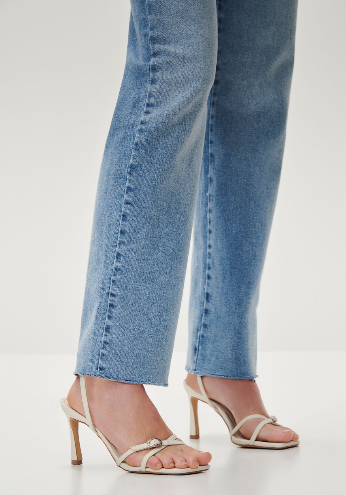 Calça Jeans Reta Cropped Lez A Lez Feminino 7995L