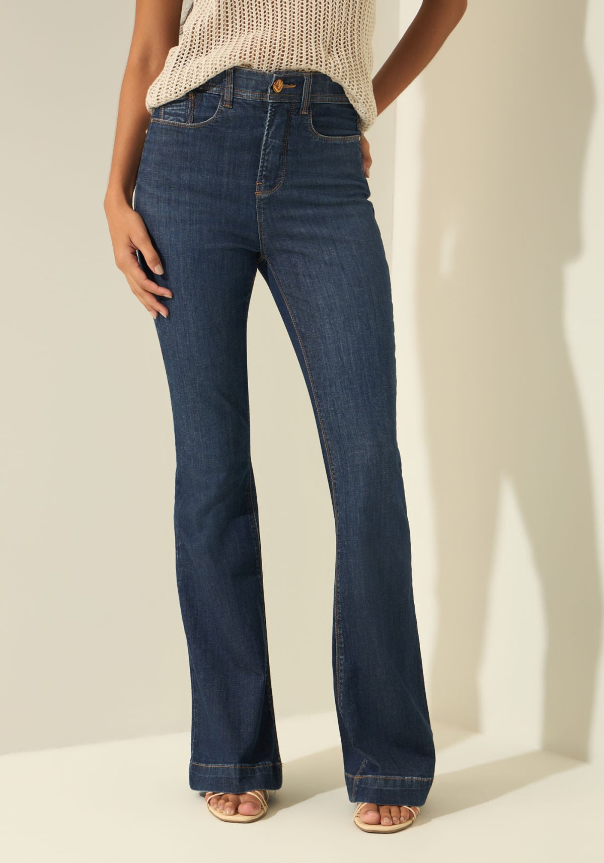 Calça Jeans Flare Boot Cut Com Cintura Alta Shaping