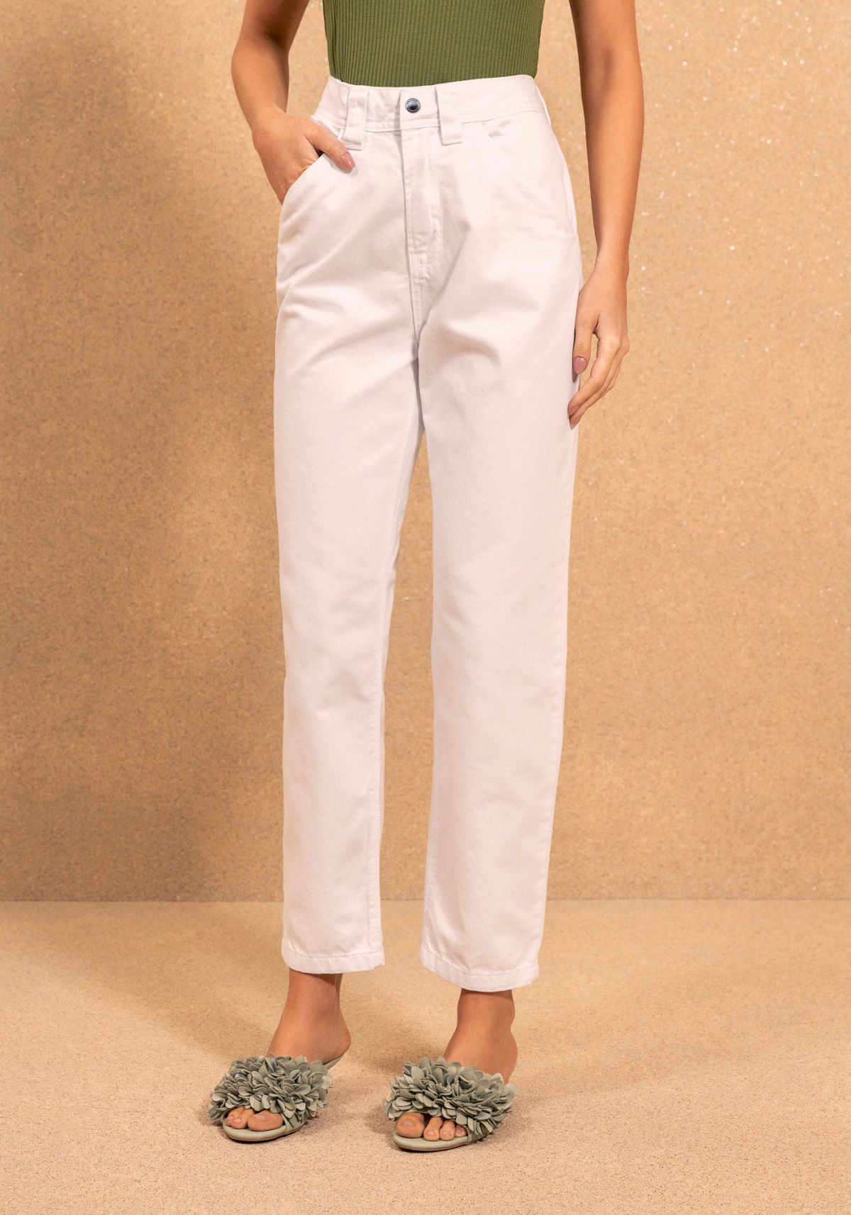 Calça Mom Com Cintura Alta E Bolsos Lez A Lez Feminino 2268E