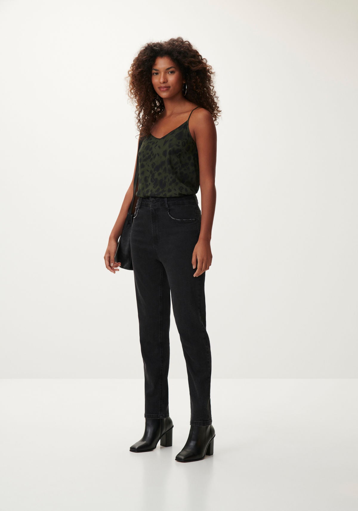 Calça Jeans Mom Cropped Super Alta Lez A Lez Feminino 7903L