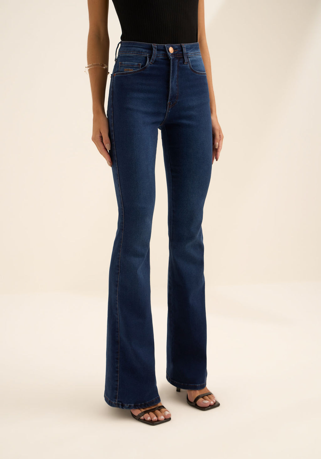 Calça Flare Jeans Com Cintura Alta Lez A Lez Feminino 9365L