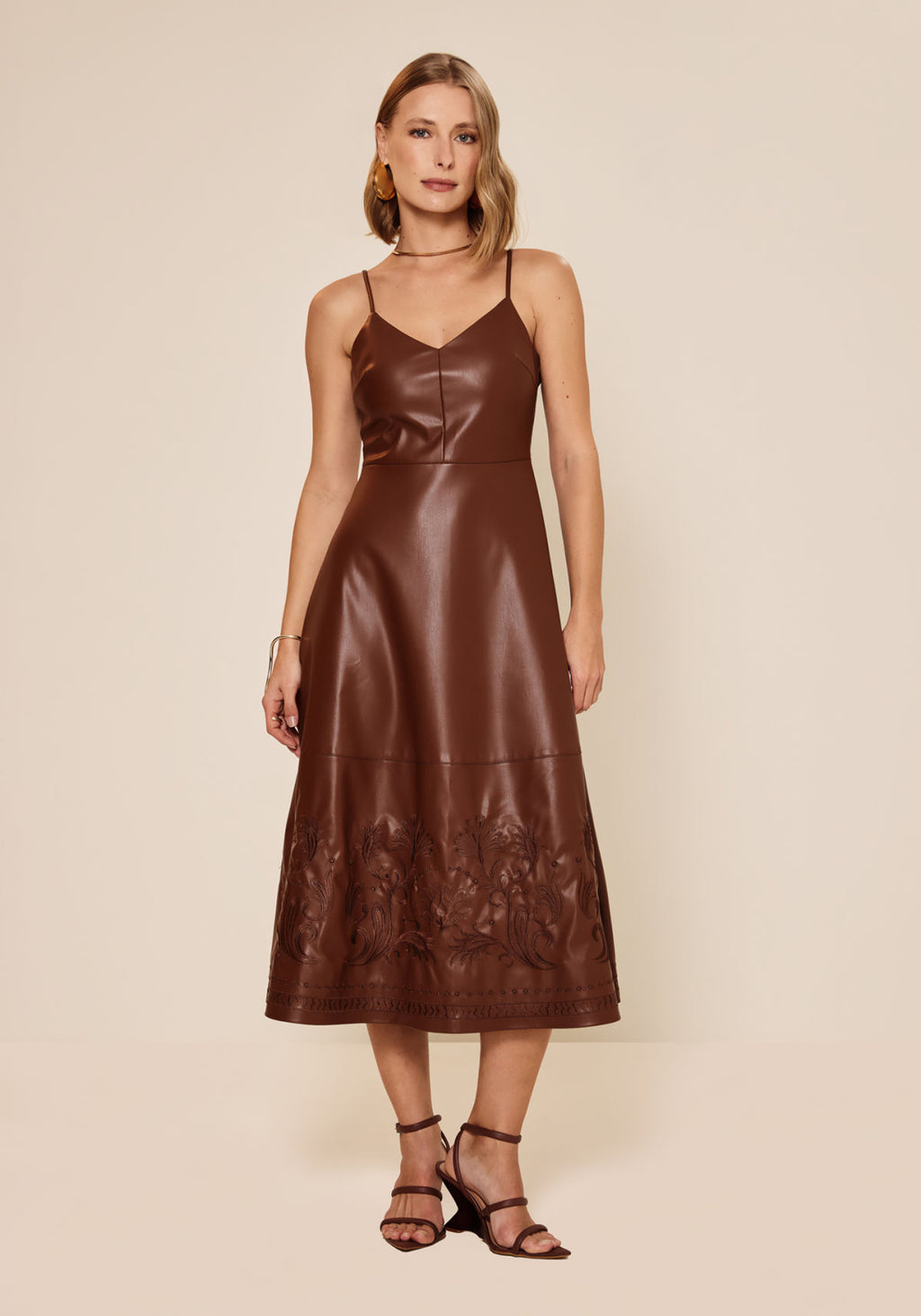 Vestido Chá De Alças Bordados em PU Lez A Lez Feminino 7326E