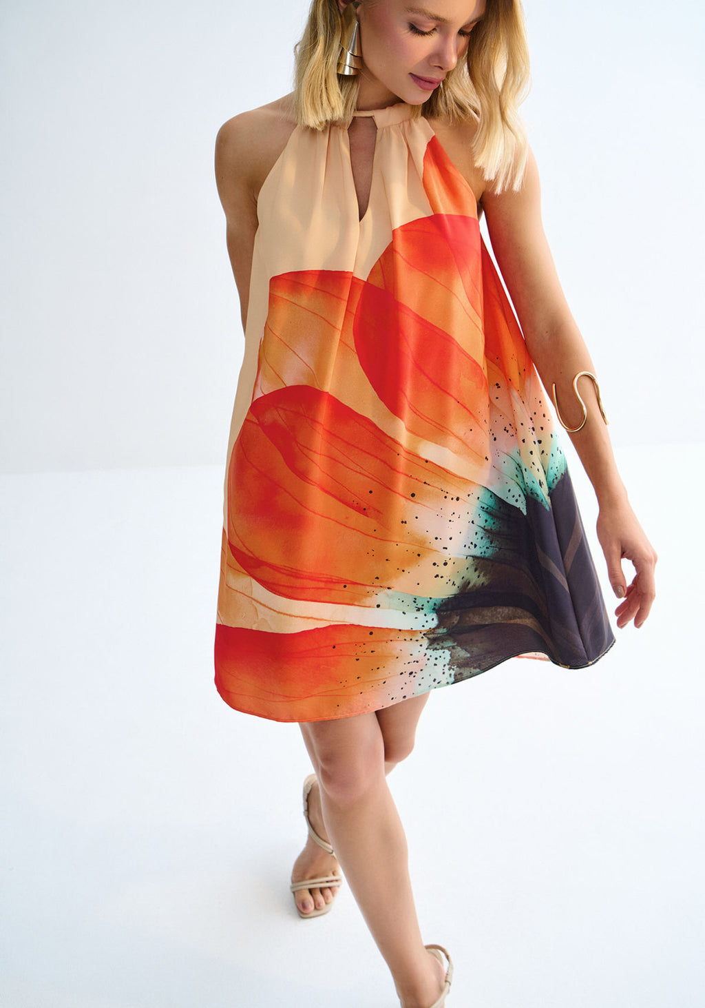 Vestido Curto Amplo com Estampa Lez A Lez Feminino 3222E