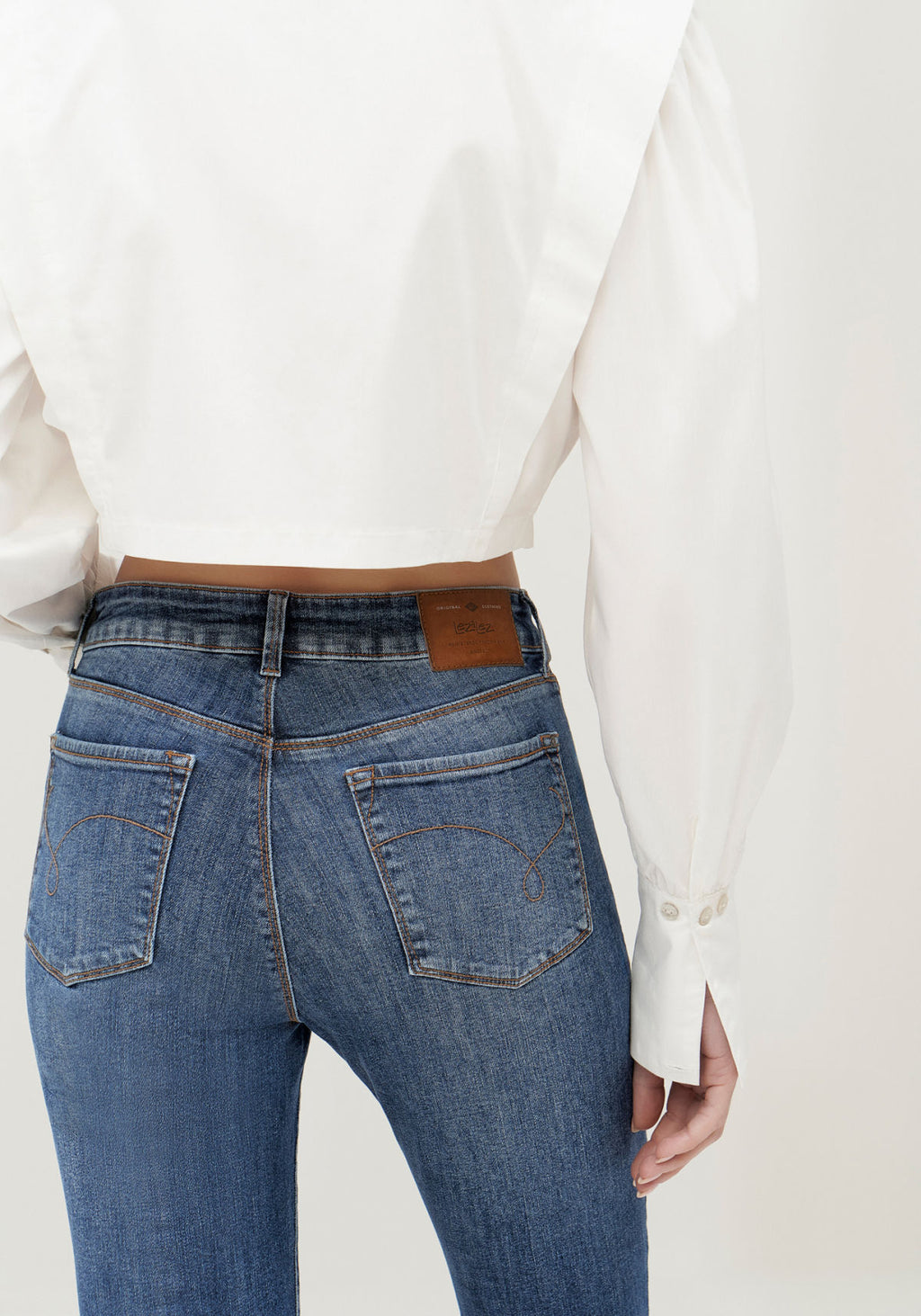 Calça Jeans Flare Boot Cut Lez A Lez Feminino 2184L