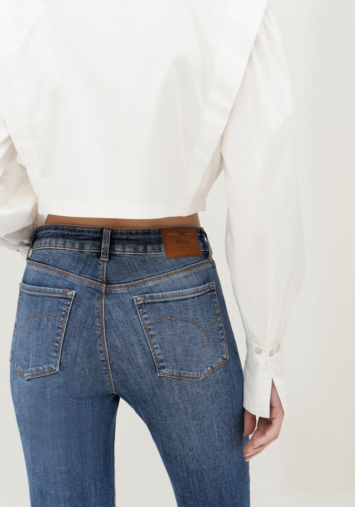 Calça Jeans Flare Boot Cut Lez A Lez Feminino 2184L
