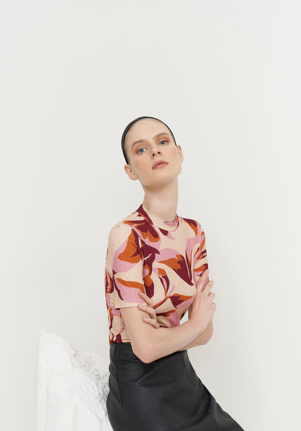 Blusa Canelada Estampada com Gola Lez A Lez Feminino 6709L